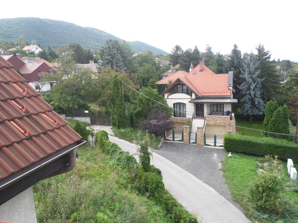 Agi Panzio Obuda Bed and Breakfast Budapest Eksteriør billede